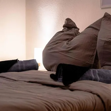 Apartment Central, Cozy, Bright Design 3 *