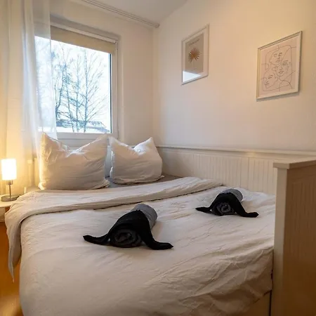 Central, Cozy, Bright Design 3 *