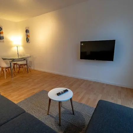 Central, Cozy, Bright Design 3 Apartamento Greifswald