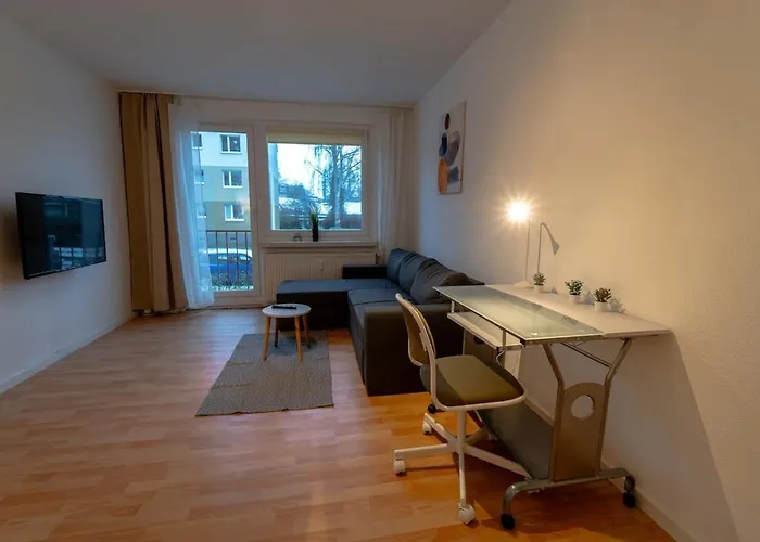 Central, Cozy, Bright Design 3 Greifswald