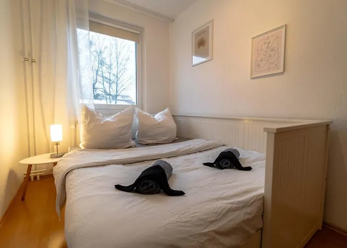 Central, Cozy, Bright Design 3 *
