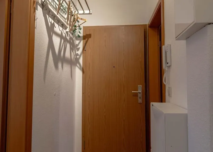 Apartment Central, Cozy, Bright Design 3